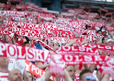 Daily Mail straszy Anglików kibicami z Polski!