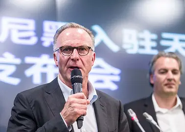 Rummenigge: Wirtz lepiej pasowałby do Bayernu