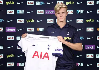 Lucas Bergvall w Tottonhamie! Utarli nosa Barcelonie